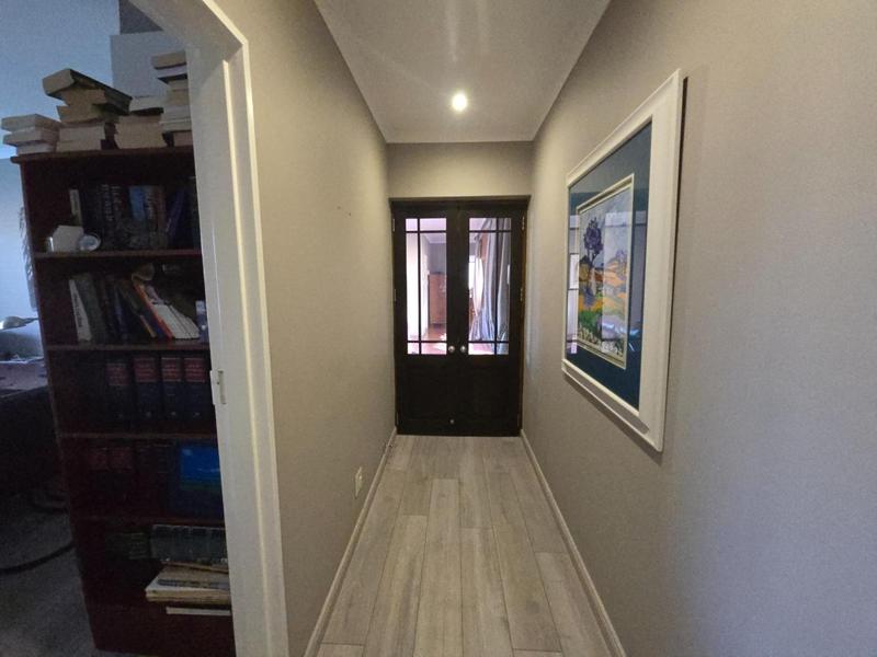 To Let 5 Bedroom Property for Rent in Goedehoop Western Cape